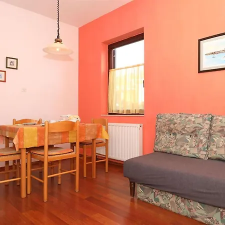 Josip Apartment