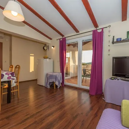 Apartment Josip *