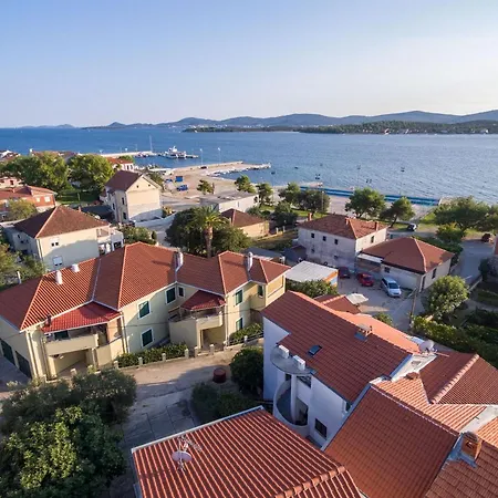 Josip Apartment Turanj