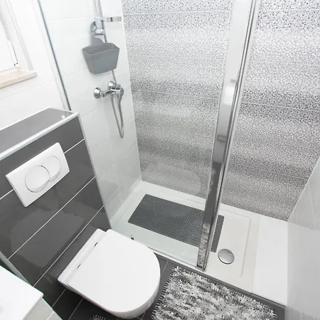 Josip Apartment Turanj